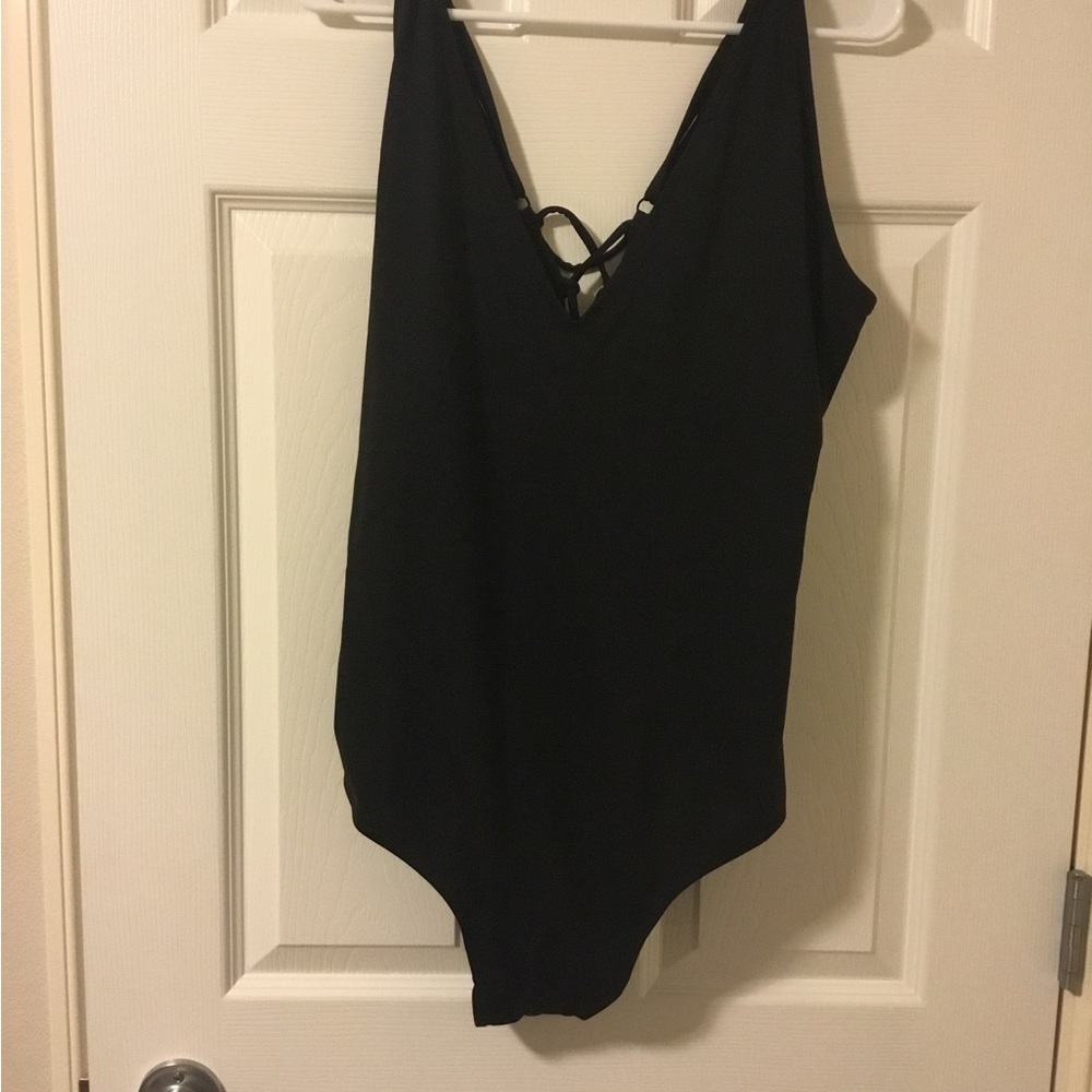 🔥TA3 Plungey in Black. Like-New!! Size 3X🔥